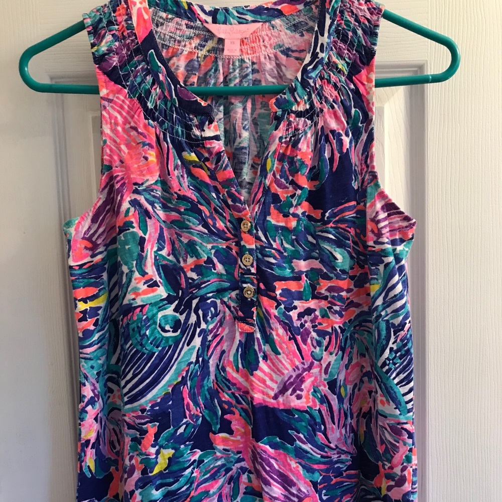 Lilly Pulitzer Essie top